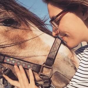 Meet your Posher, Tanya